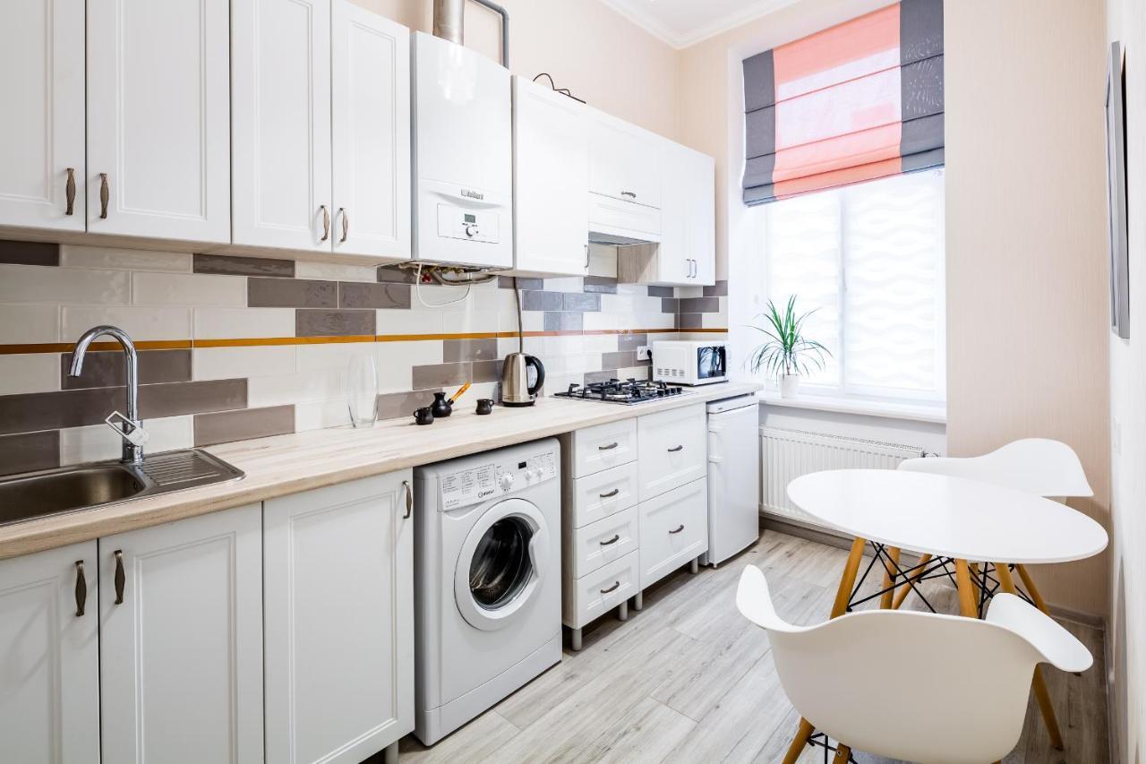 Old Town Cosy Apartment 利沃夫 外观 照片