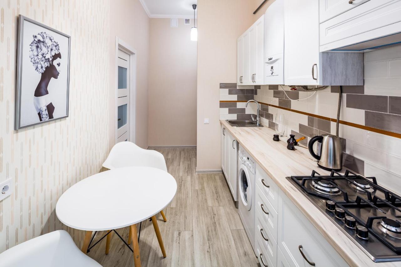 Old Town Cosy Apartment 利沃夫 外观 照片